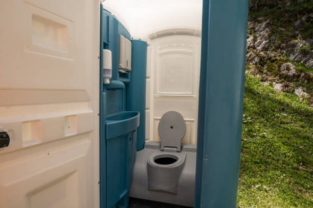 Portable Toilet Options We Offer in Mountain Lake, MN